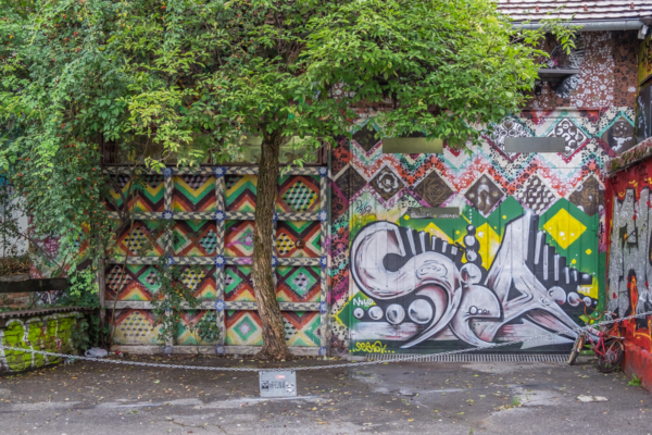 Graffitis; Quartier Metelkova, Lubljana, Slovénie 2017